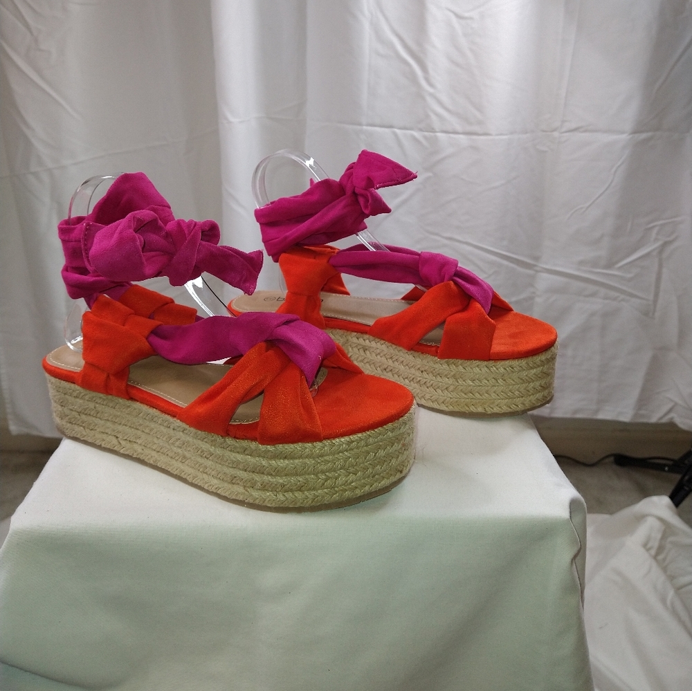 BooHoo Eva Platform Espadrilles, size   8.  NWT.